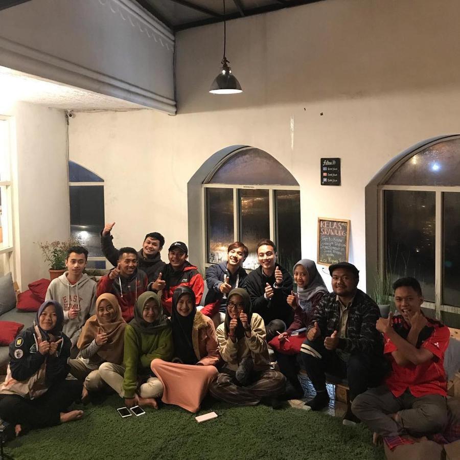 Tani Jiwo Hostel Diyeng Exteriör bild