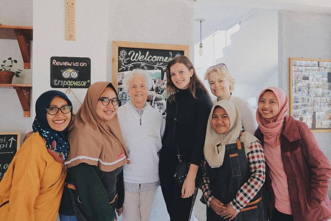 Tani Jiwo Hostel Diyeng Exteriör bild