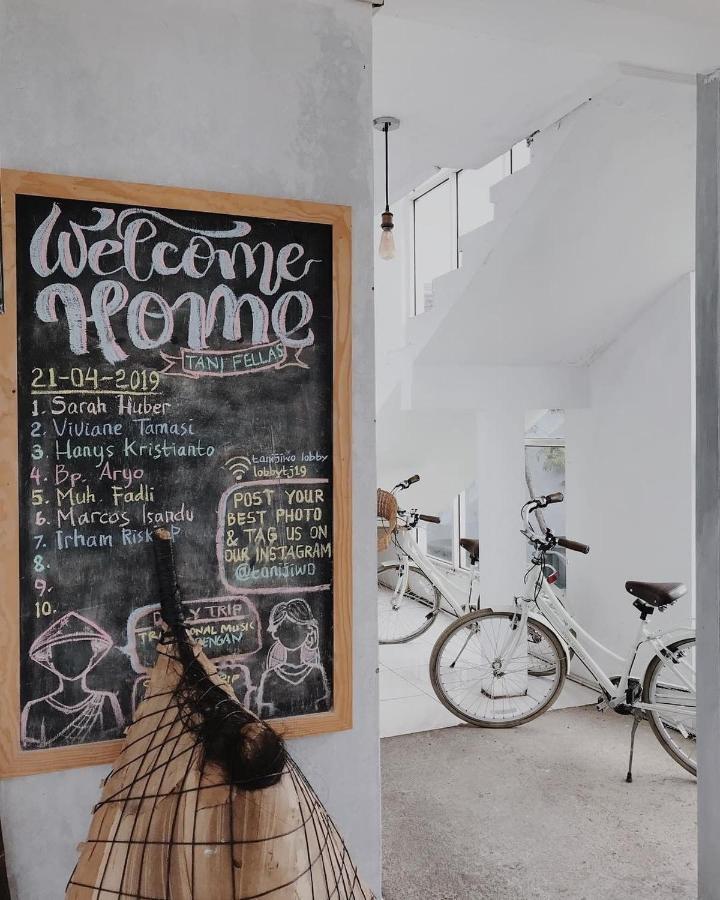 Tani Jiwo Hostel Diyeng Exteriör bild