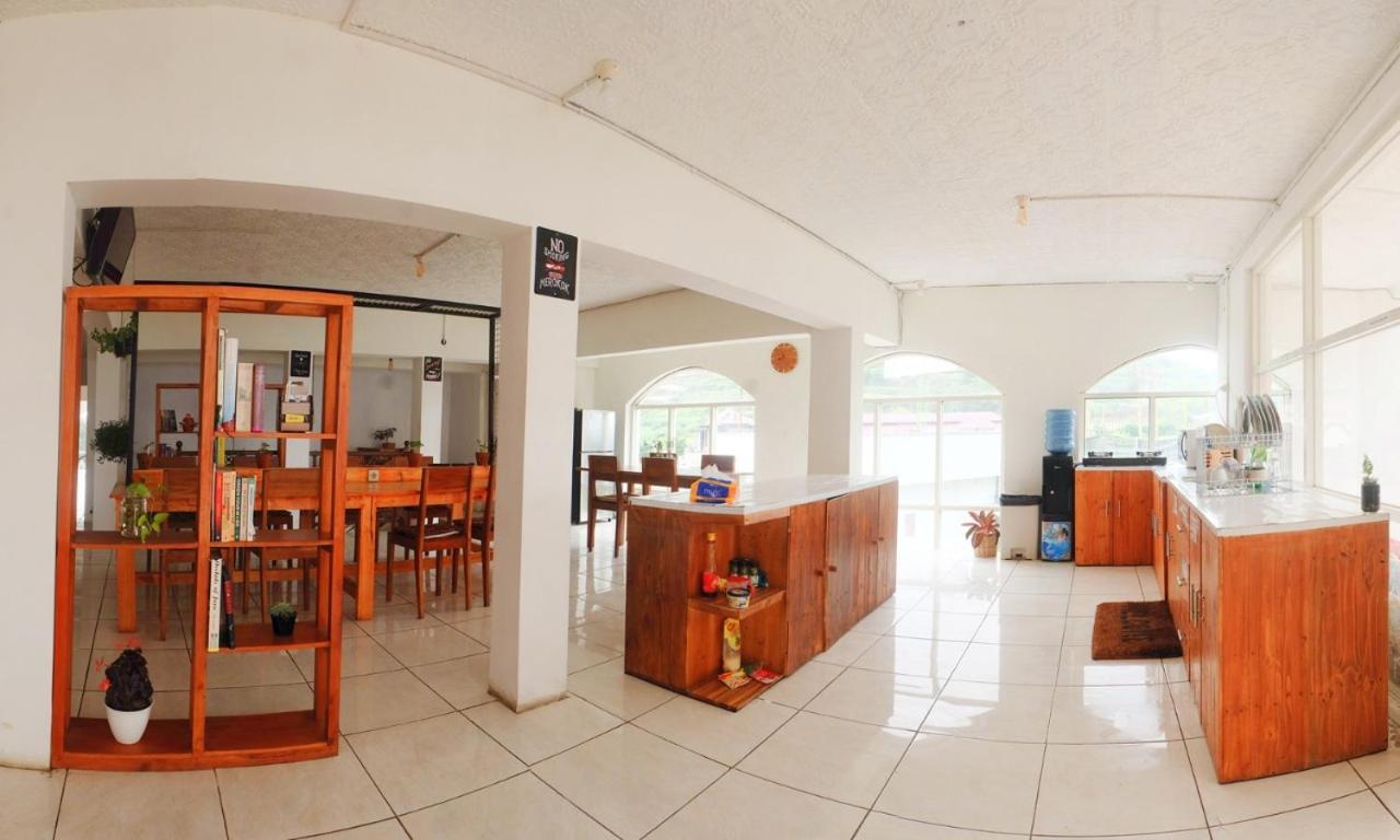 Tani Jiwo Hostel Diyeng Exteriör bild