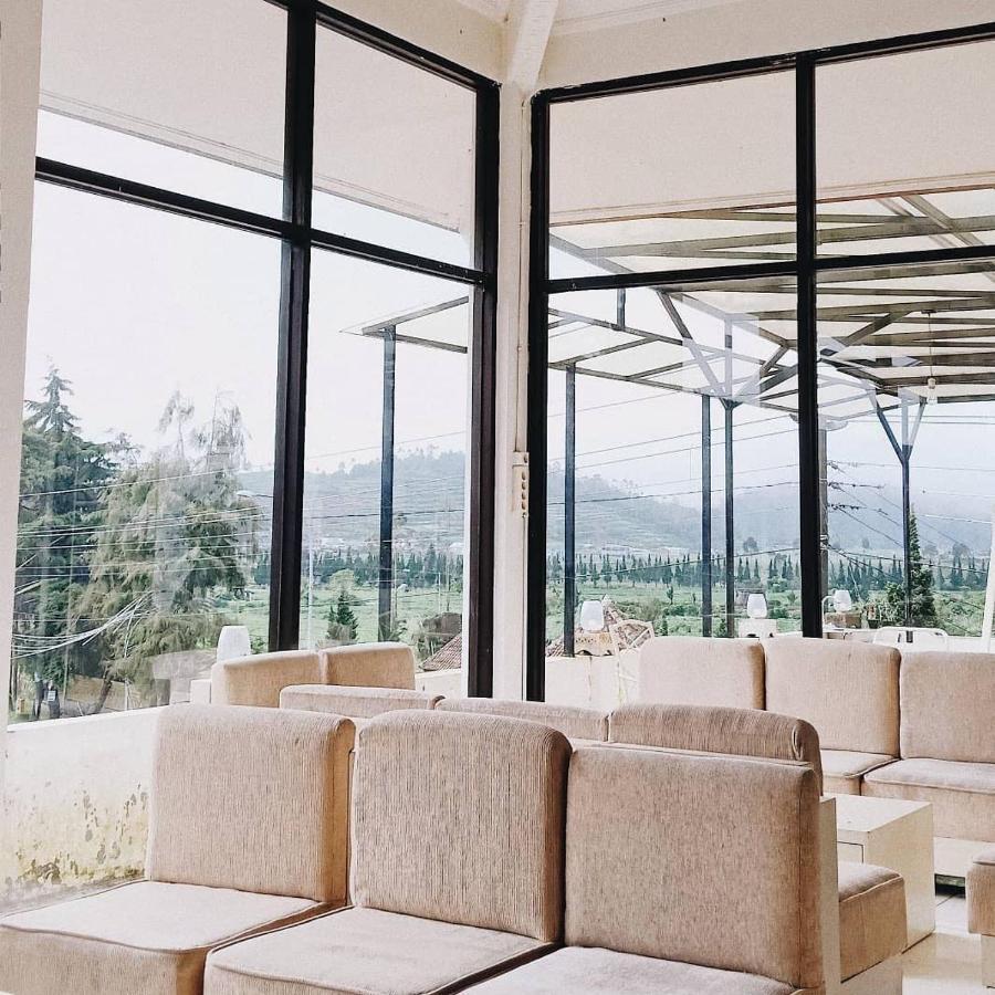 Tani Jiwo Hostel Diyeng Exteriör bild